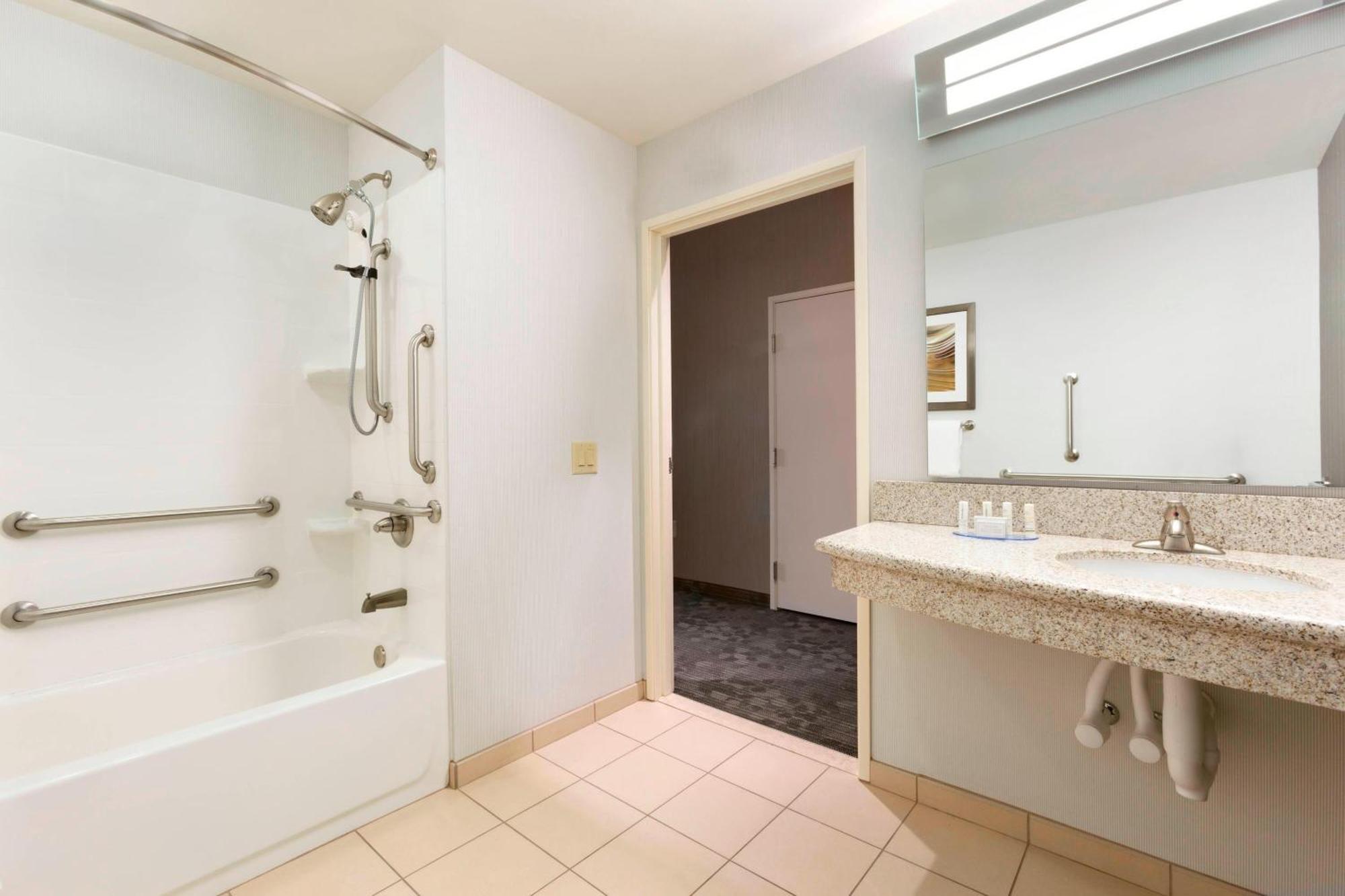Courtyard By Marriott Kalamazoo Portage Eksteriør billede