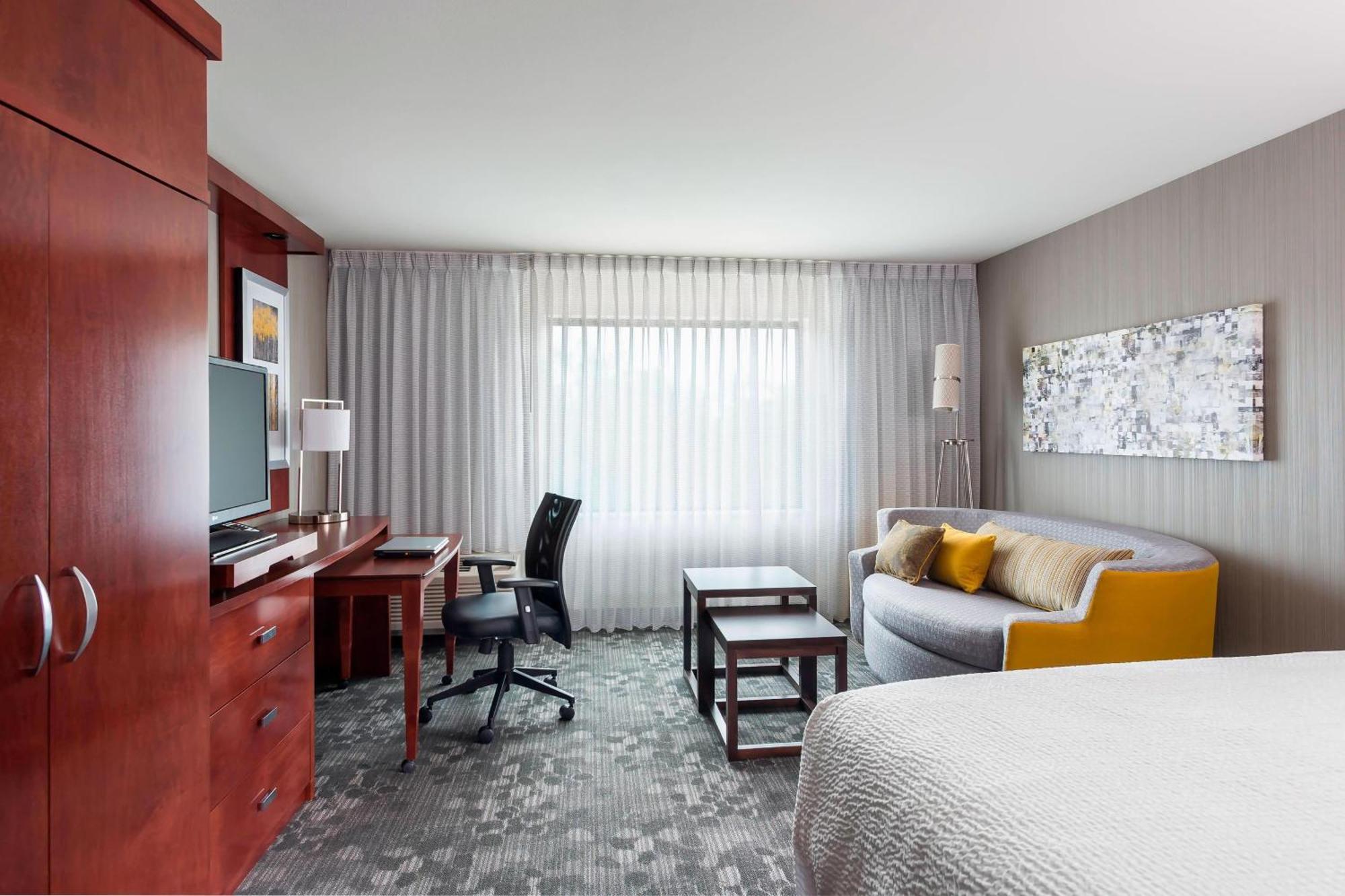 Courtyard By Marriott Kalamazoo Portage Eksteriør billede